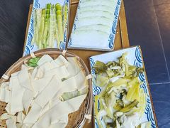 -贵厨酸汤牛肉(花果园国际中心店)