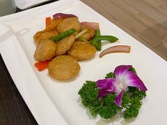 荷塘鲜虾藕饼-勺园中餐厅