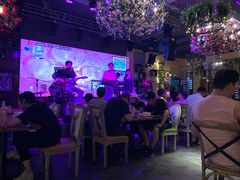 -瓦的音乐酒馆(象山店)