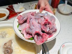 -三人行骨头王火锅(长寿店)