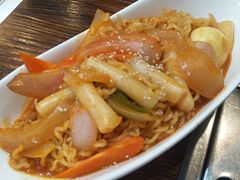 炒拉面年糕-意成料理
