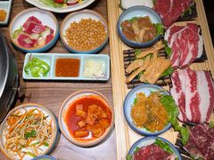 -明洞阿姨·韩式酱蟹烤肉·创意料理(三元桥店)