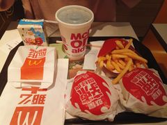 -麦当劳(世界城广场店)