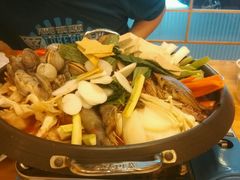 -青瓦餐厅·生鱼片·韩园烤肉(西塔店)