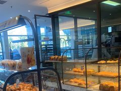 面包甜点陈列柜-面包新语(上地华联店)