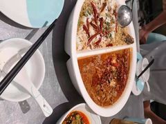 -姚姚酸菜鱼·金戈戈香港豉油鸡(喜荟城联名店)