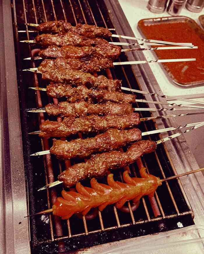 老北京电烤串-"很怀念小时候的电烤串,来万达溜达,大众上.