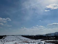 -华彬猛犸滑雪场