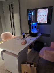 -苑苑vbeauty科技美容SPA