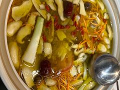 -云南印象昭通天麻火腿鸡(新疆石油花园二期店)