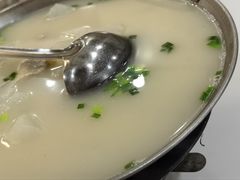 -余杨鸭鸭餐厅