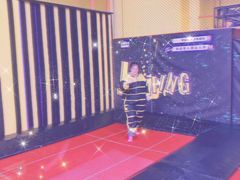 -爱蹦iBOON蹦床运动馆(江汉店)