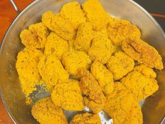 -BHC炸鸡(明洞总店)