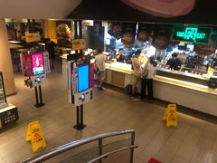 自助取餐区-麦当劳(豫园店)