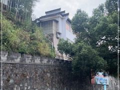 -披云山庄