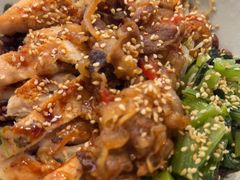 -POKEE VIA&Brunch·维娅(重庆来福士店)