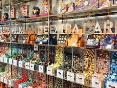 零售区-VENCHI 闻绮(北京汉光店)