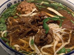 -镇南锅盖面馆(解放路店)