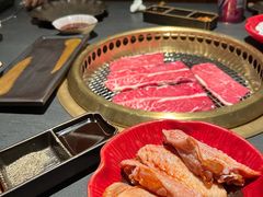 -铭牛烧肉·和牛海鲜自助(高新月牙湖店)