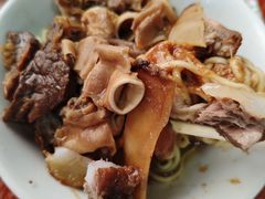 猪软骨肉干拌面-松树干拌面店