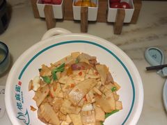 -佬麻雀·新湘菜(珠海金发购物中心店)