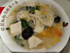 -渝是乎酸菜鱼·川渝小炒(新世界百货望京店)