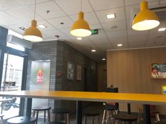 -麦当劳(燕顺路店)