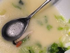 -乐忻皇朝(上海中心大厦店)