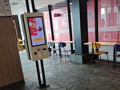 -麦当劳(国家体育场南路店)