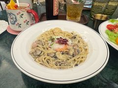 -秘密旅行Bonjour(黑金冠 江南西店)