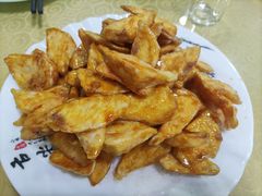 拔丝地瓜-春水锅贴·传统鲁菜(大明湖店)