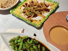 -肥肥虾庄·金牌油焖大虾(首义路店)