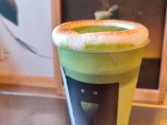 -喜茶(北京华贸购物中心店)