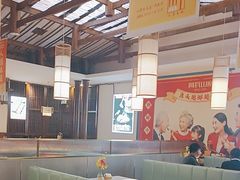 -阿瓦山寨·湘菜现炒·剁椒鱼头王(咸阳总店)