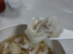 -周震馄饨