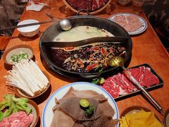 -周小明火锅(黑金冠社区店)