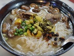 -肥佬良扣肉粉面店(梧州总店)