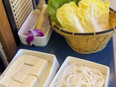 -鲜念蒸汽石锅鱼(红山6979店)