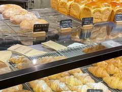 黄金流奶羊角-麦田工坊(月湖店)