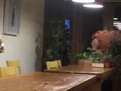 -两棵枇杷树