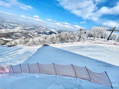 -中旅松花湖滑雪场