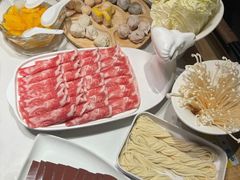 -焱三乐四川火锅店(经纬街店)