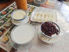 -周大娘牛乳(旧寨古村总店)