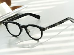 -目艮眼镜SHOWROOM(品牌集合店)