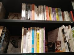 -西西弗书店&矢量咖啡(凯德晶萃广场店)