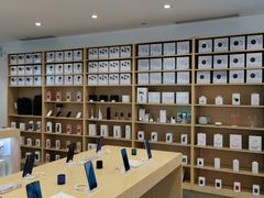 -华为授权体验店(万航渡路)