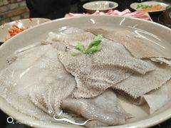 -茅草房·河畔园林火锅