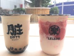 草莓脏脏茶-LELECHA乐乐茶(美罗城店)