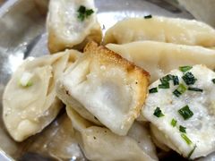 -黄阿姨锅贴大王(万航渡路店)