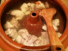 -云海肴·汽锅鸡·云南菜(天山百盛优客店)